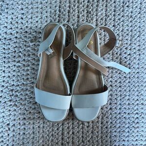 Lulus platform Sandals